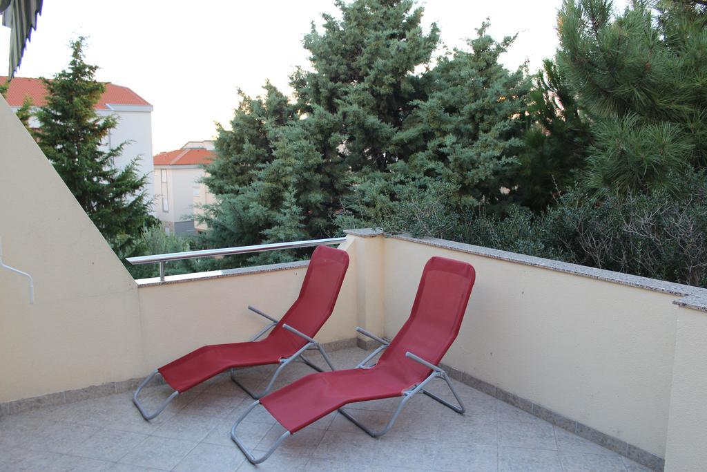 Apartments Marszalek Novalja Quarto foto